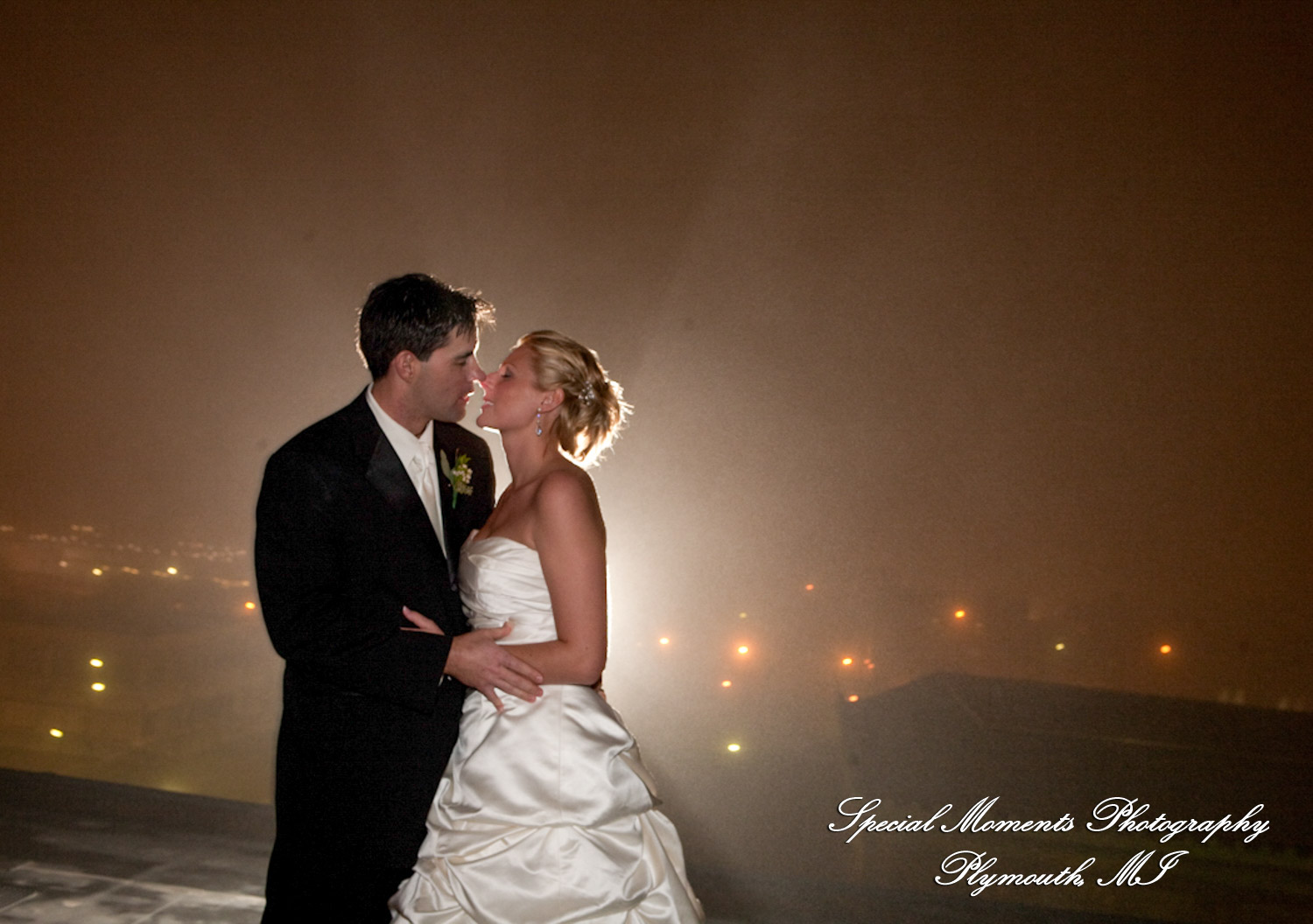 Katie & Mike at The Toledo Club Toledo OH wedding photograph