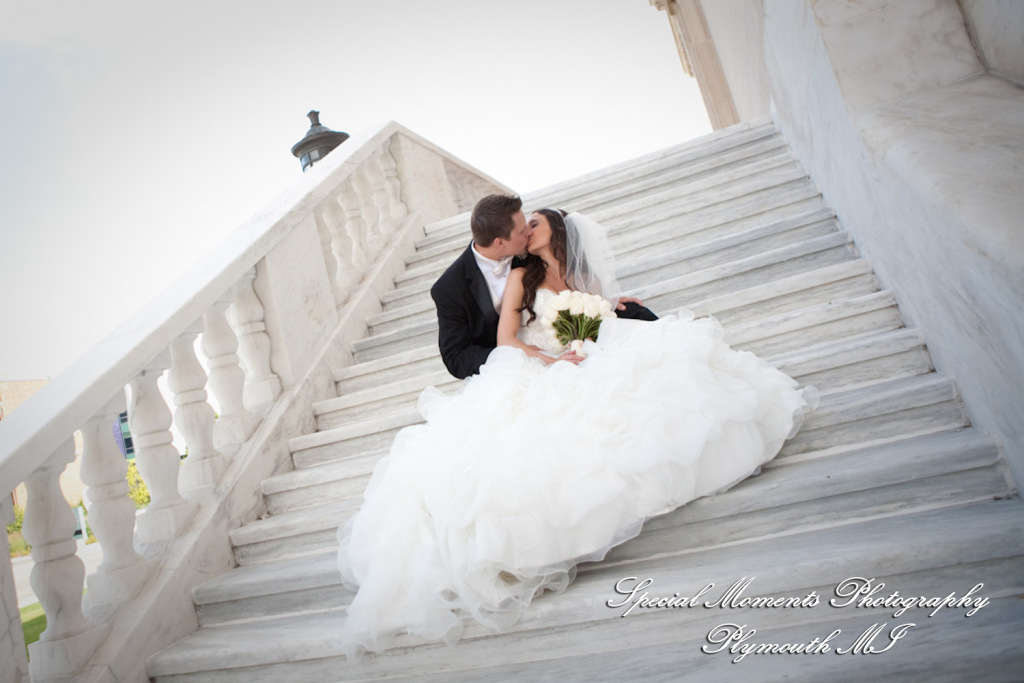 Diana & Kyle at Holy Redeemer Church Detroit MI wedding photograph