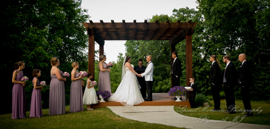 Alyssa & Tyler at Moose Ridge Golf Course South Lyon MI wedding photography