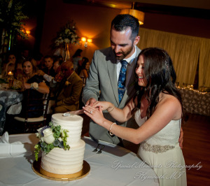 Emily & Christopher at Bay Pointe Golf Club West Bloomfield MI wedding photography