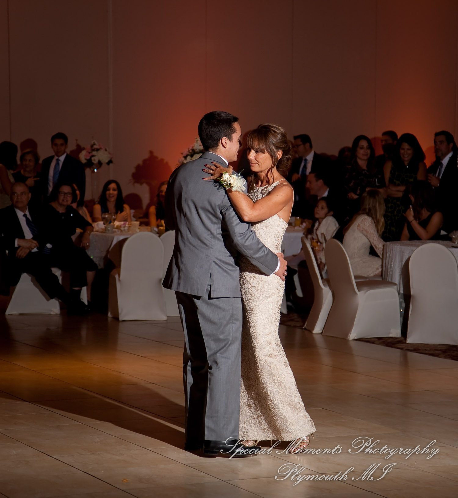 Stefanie & David at Larsa Palace Banquet Facility Warren MI wedding photography
