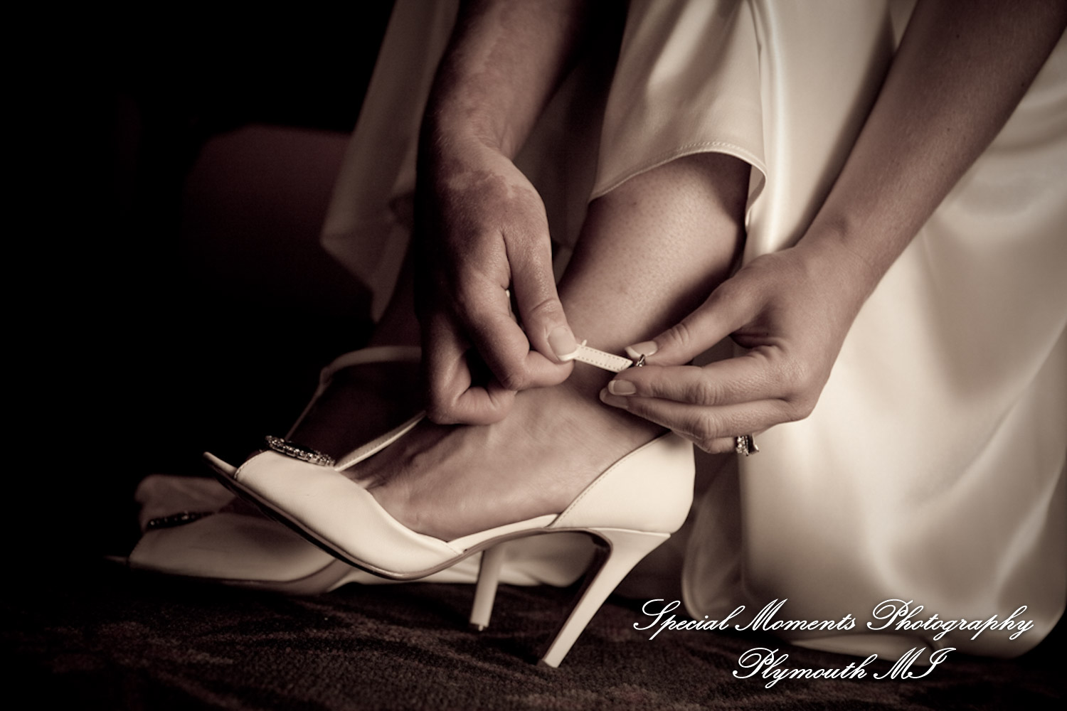 Chris & Shanyn at Martha-Mary Chapel Greenfield Village Dearborn MI wedding photograph